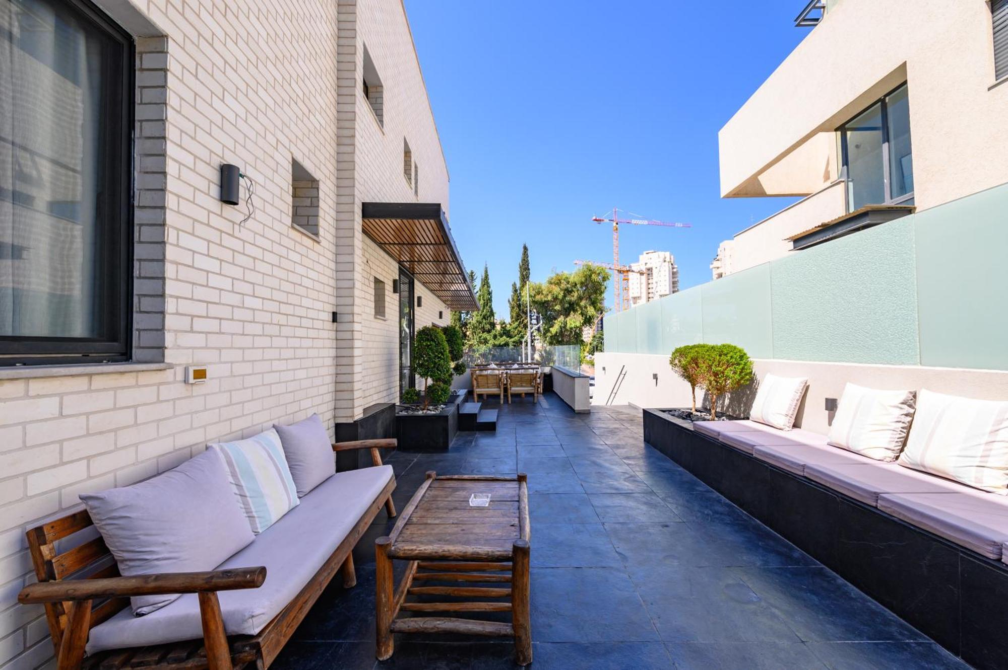 Rokah Luxury Villa At Ramat Hahayal Tel Aviv-Jaffa Exterior foto